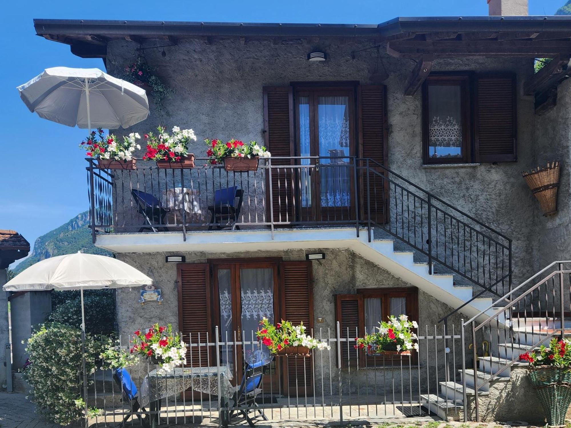 Laura'S Cottage With Lake View, Detached, 5 Kilometers From Varenna Lierna Εξωτερικό φωτογραφία
