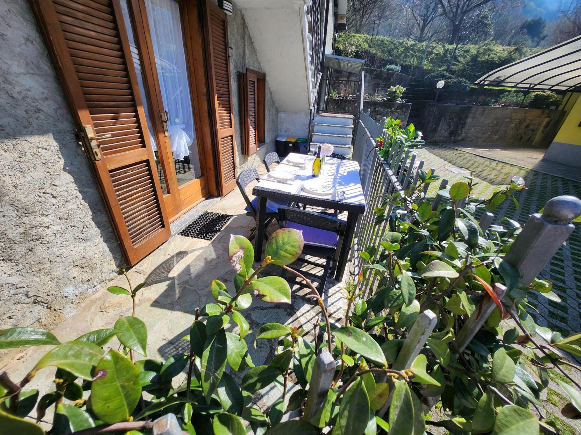 Laura'S Cottage With Lake View, Detached, 5 Kilometers From Varenna Lierna Εξωτερικό φωτογραφία